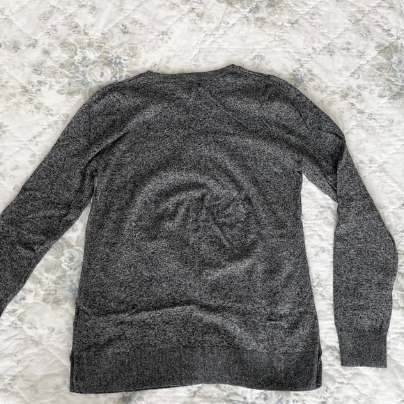 Old Navy Black Marled Sweater Size Medium - Picture 4 of 4